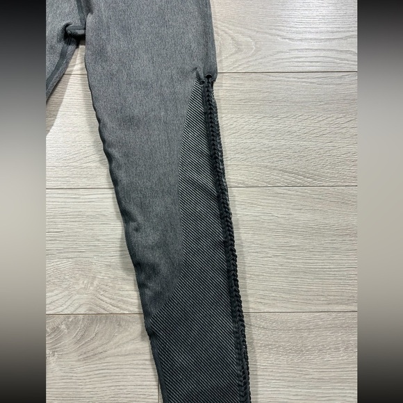 Aerie Offline 7/8 Ribbed High Rise Seamless Leggings Side Braided Gray - Picture 5 of 13